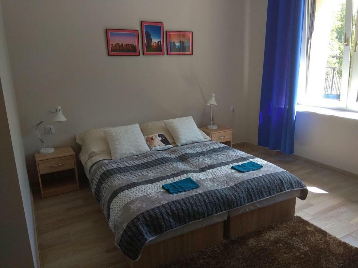 ウッチ Bb Consul Bed & Breakfast エクステリア 写真